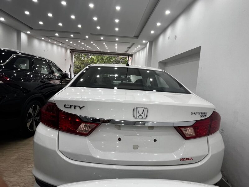 Pre Owned Honda City Automatic (2024 Model) | Abbasi Motors